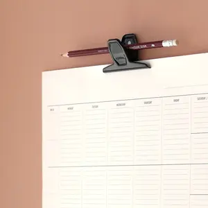 Kalender, klype + blyant