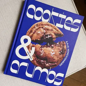 Cookies & Crumbs Cookbook (SE)
