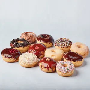 Pakke med 12 donuts