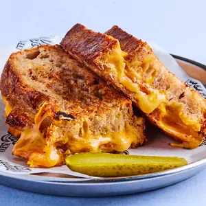 CLASSIC GRILLED CHEESE